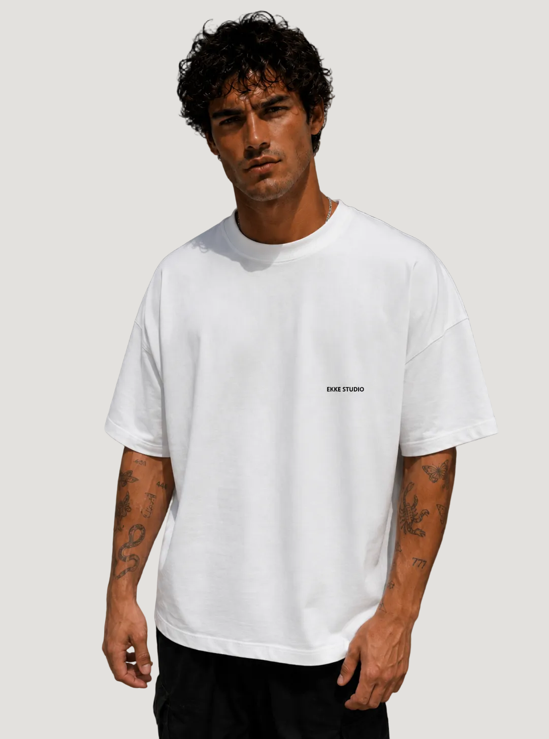 The Classic One - Unisex oversized t-shirt