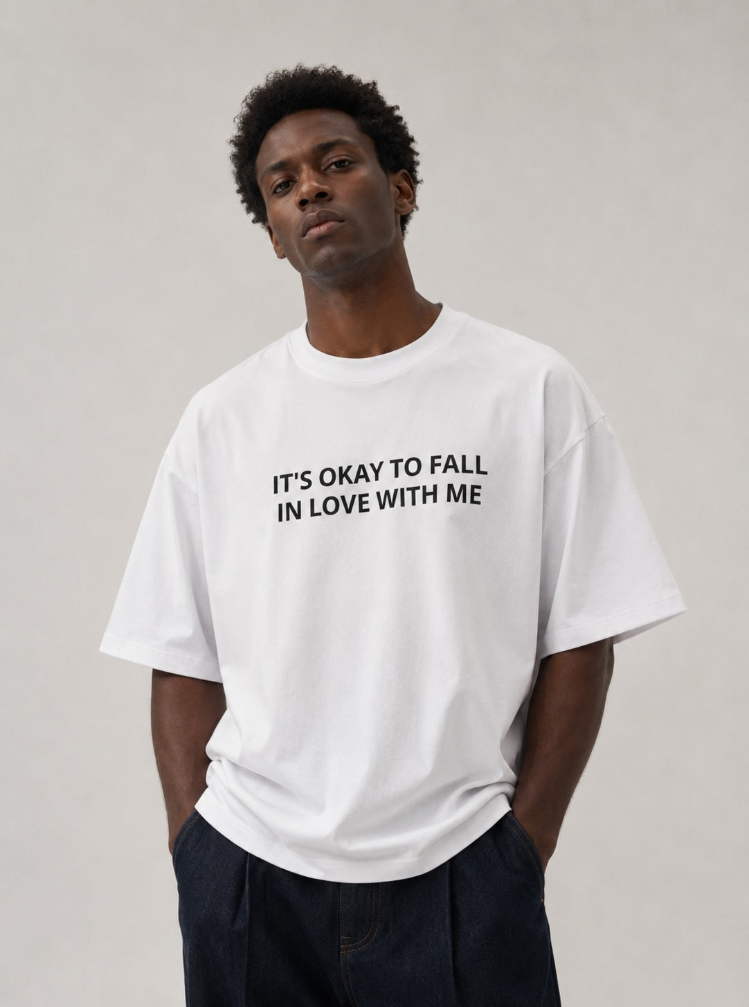 It's okay to fall in love with me - Oversized Tee